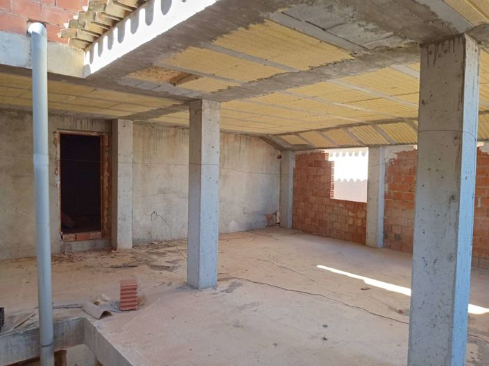 Image No.10-3 Bed Property for sale