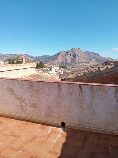 Image No.18-3 Bed Property for sale