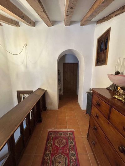 Image No.32-7 Bed Property for sale