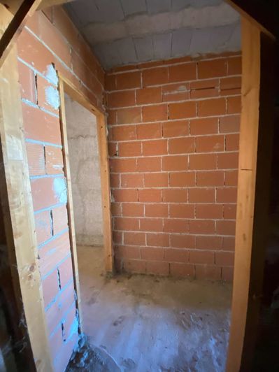 Image No.10-3 Bed Property for sale