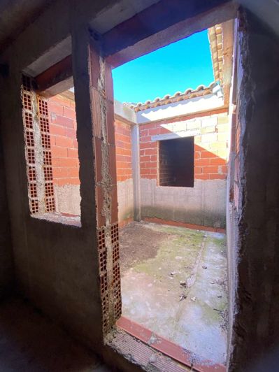 Image No.17-3 Bed Property for sale