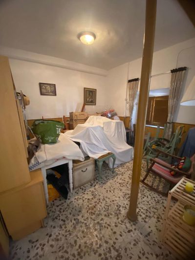 Image No.12-4 Bed Townhouse for sale