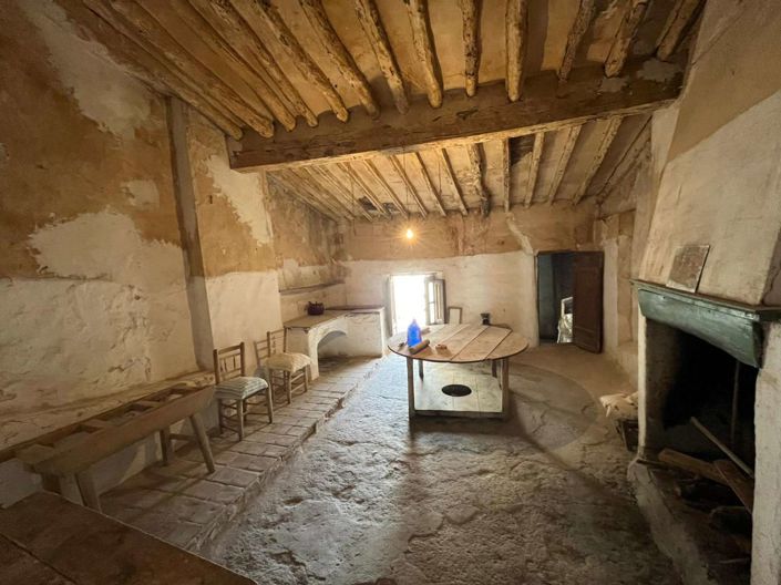 Image No.17-4 Bed Townhouse for sale