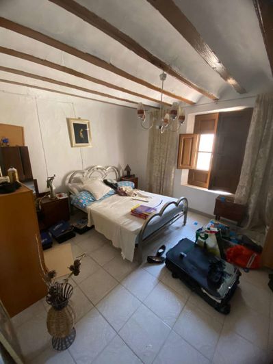 Image No.20-4 Bed Townhouse for sale