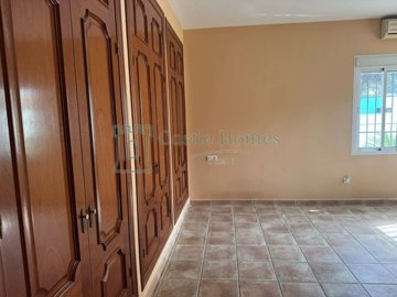 property228945344