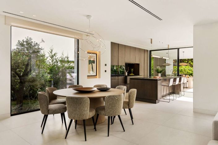 Image No.10-5 Bed Chalet for sale