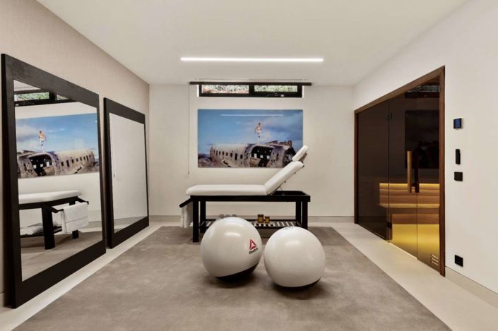 Image No.21-5 Bed Chalet for sale