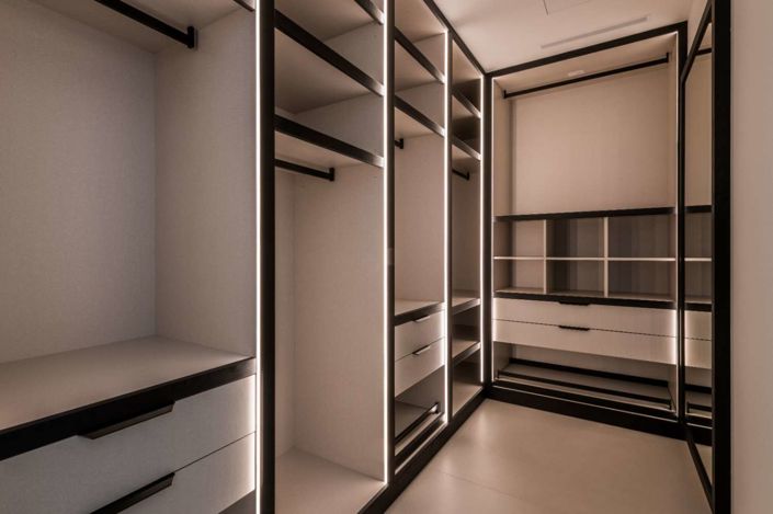 Image No.23-5 Bed Chalet for sale