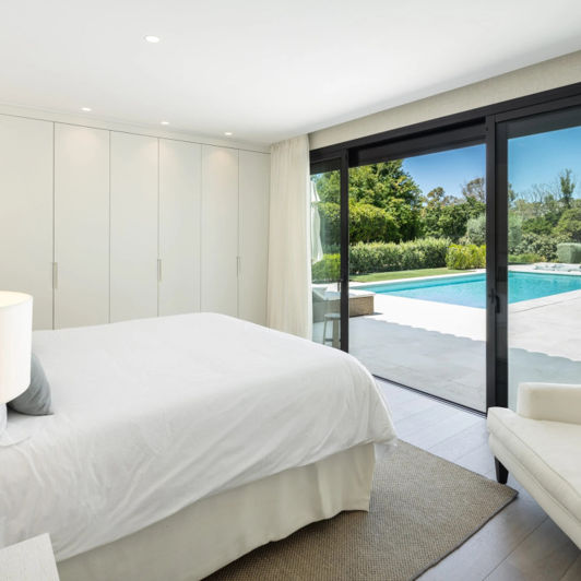 Image No.13-5 Bed Chalet for sale