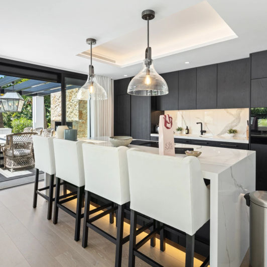 Image No.18-5 Bed Chalet for sale