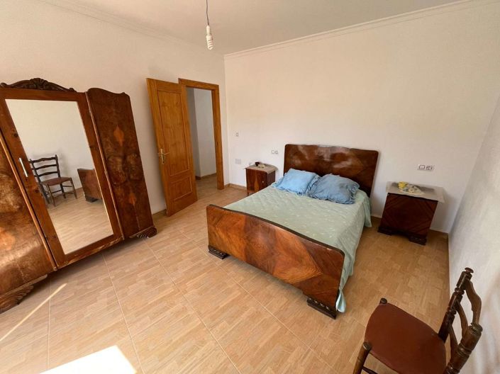 Image No.10-3 Bed Townhouse for sale