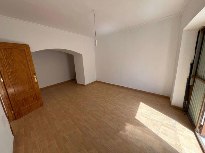 Image No.18-3 Bed Townhouse for sale