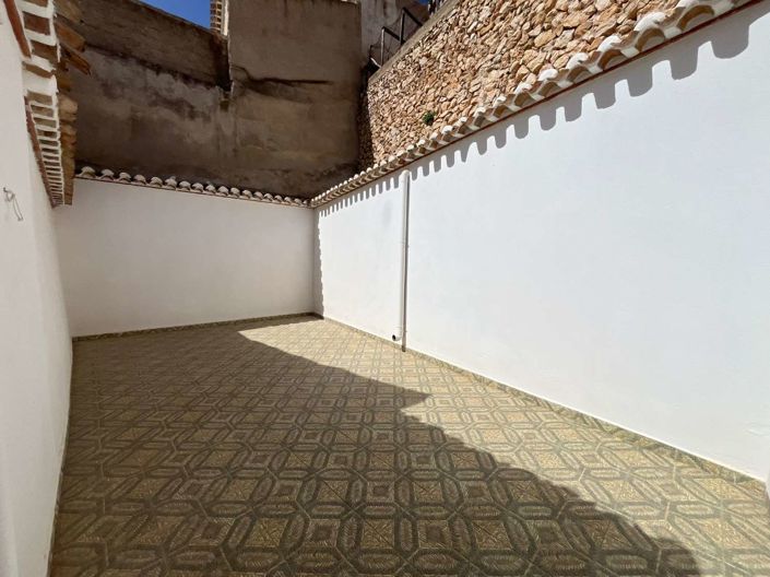 Image No.21-3 Bed Townhouse for sale