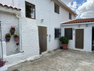 property234162682