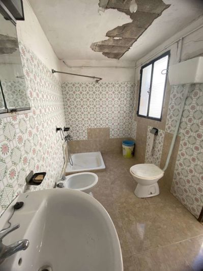 Image No.12-4 Bed Property for sale