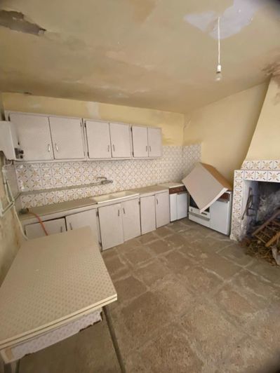 Image No.14-4 Bed Property for sale