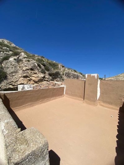 Image No.21-4 Bed Property for sale