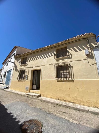 Image No.37-4 Bed Property for sale