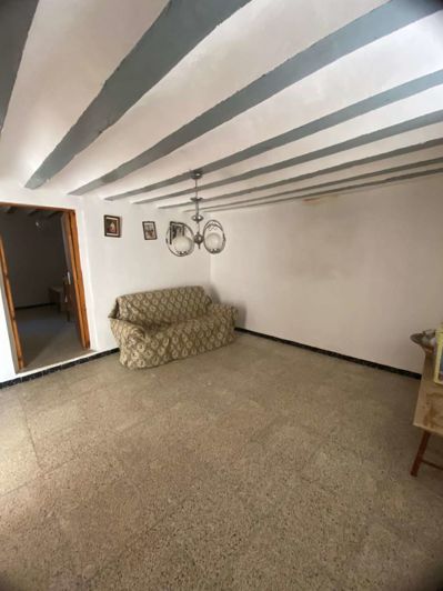 Image No.6-4 Bed Property for sale