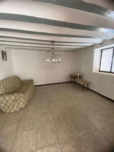 Image No.7-4 Bed Property for sale