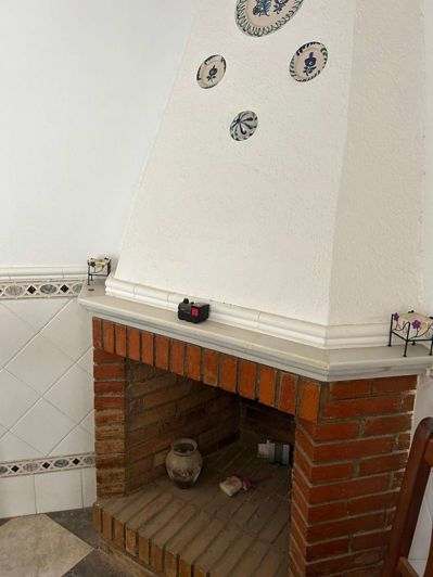 Image No.15-6 Bed Townhouse for sale