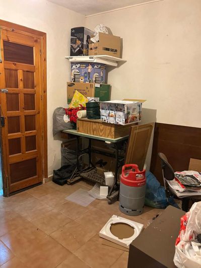 Image No.25-6 Bed Townhouse for sale