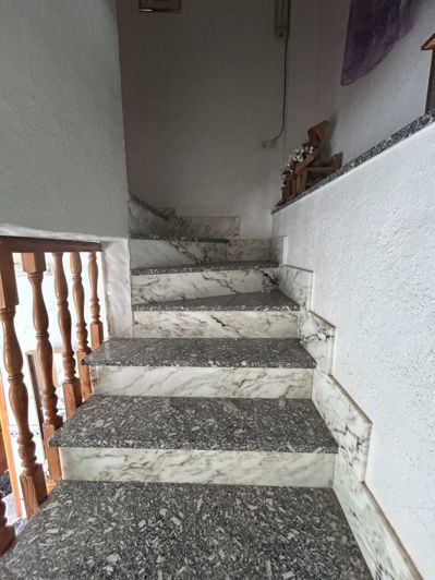 Image No.34-6 Bed Townhouse for sale