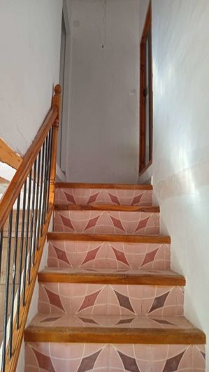 Image No.14-6 Bed Property for sale