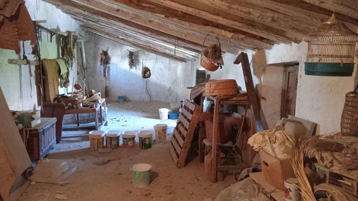 Image No.29-6 Bed Property for sale