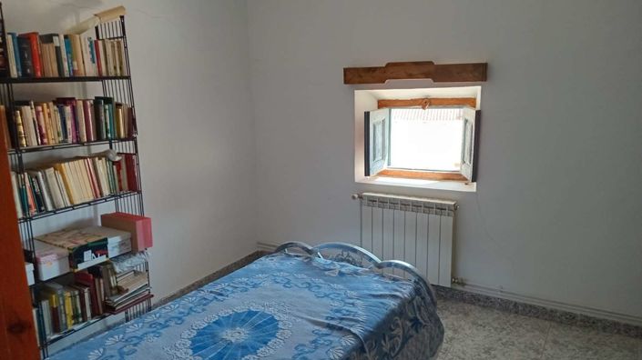 Image No.7-6 Bed Property for sale