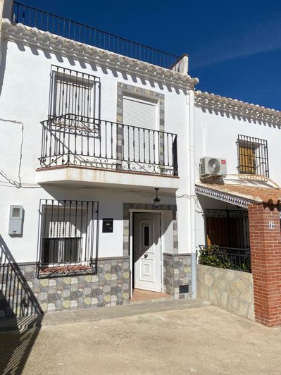 Image No.1-3 Bed Property for sale