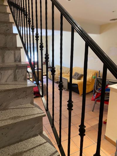 Image No.19-3 Bed Property for sale