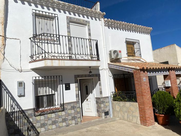 Image No.2-3 Bed Property for sale