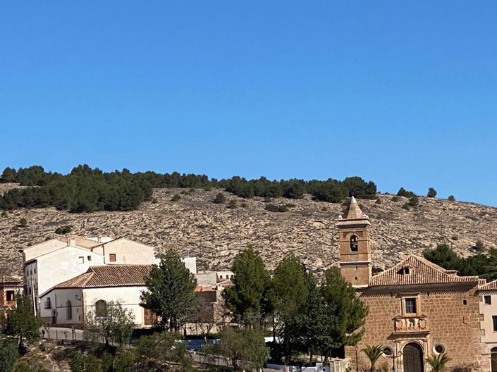 Image No.26-3 Bed Property for sale