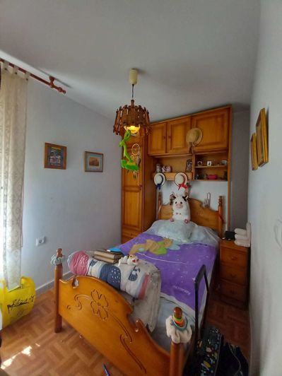 Image No.12-4 Bed Property for sale