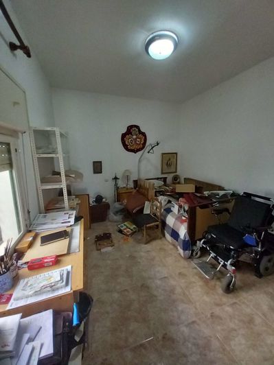 Image No.7-4 Bed Property for sale