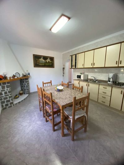 Image No.11-3 Bed Property for sale