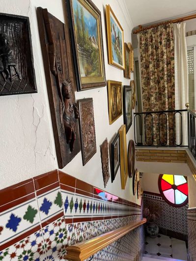 Image No.12-5 Bed Property for sale