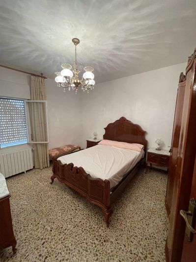 Image No.24-5 Bed Property for sale