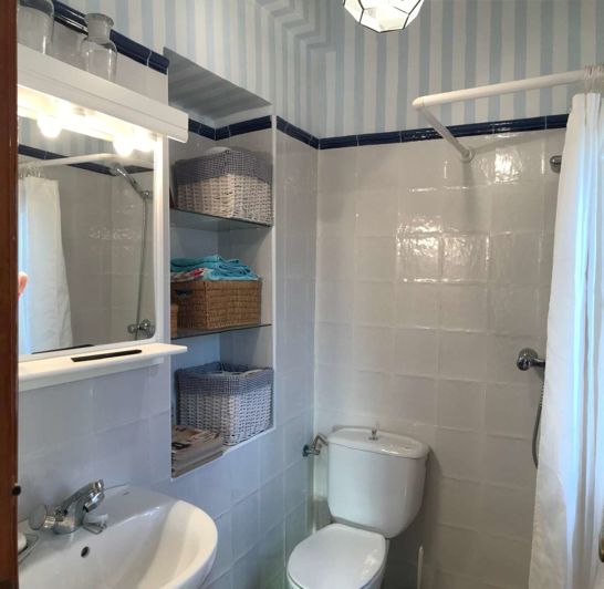 Image No.8-5 Bed Property for sale