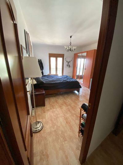 Image No.19-3 Bed Property for sale