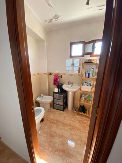 Image No.22-3 Bed Property for sale