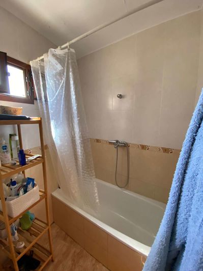 Image No.23-3 Bed Property for sale