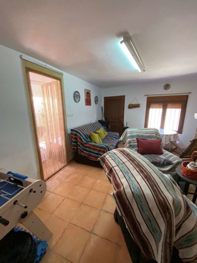 Image No.27-3 Bed Property for sale