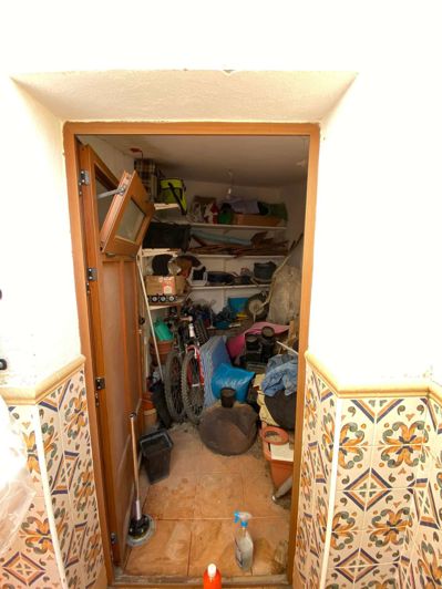 Image No.31-3 Bed Property for sale