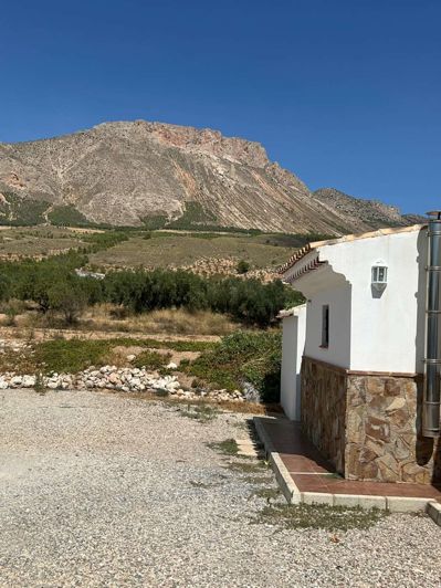 Image No.10-3 Bed Chalet for sale