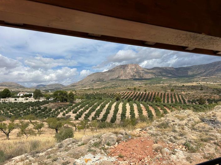 Image No.30-4 Bed Property for sale