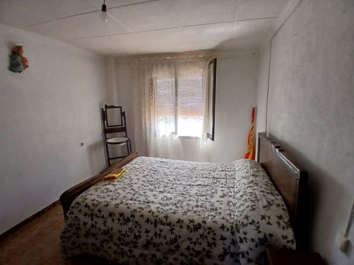 Image No.16-7 Bed Property for sale