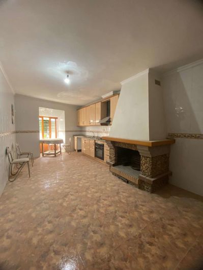 Image No.5-4 Bed Property for sale