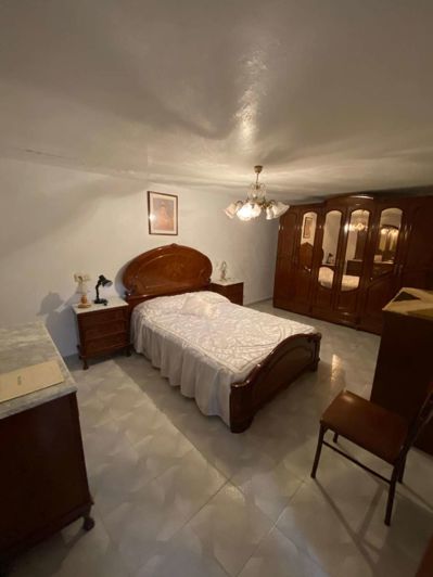 Image No.19-4 Bed Property for sale